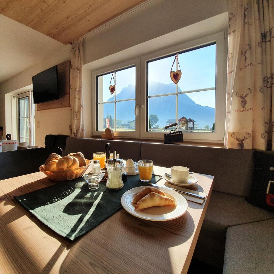 B&B Gaestehaus Alpenblick Lermoos Exterior foto