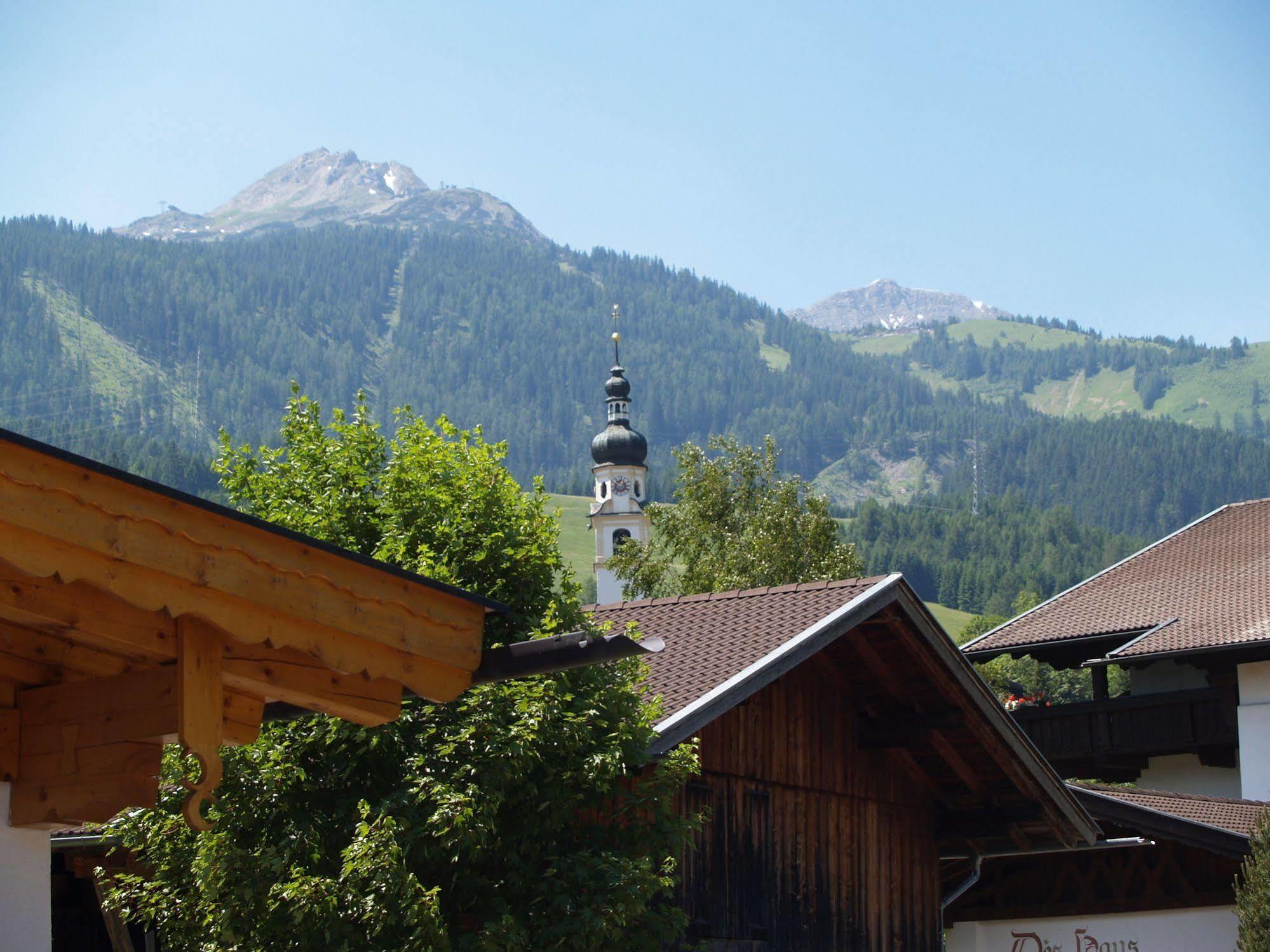 B&B Gaestehaus Alpenblick Lermoos Exterior foto