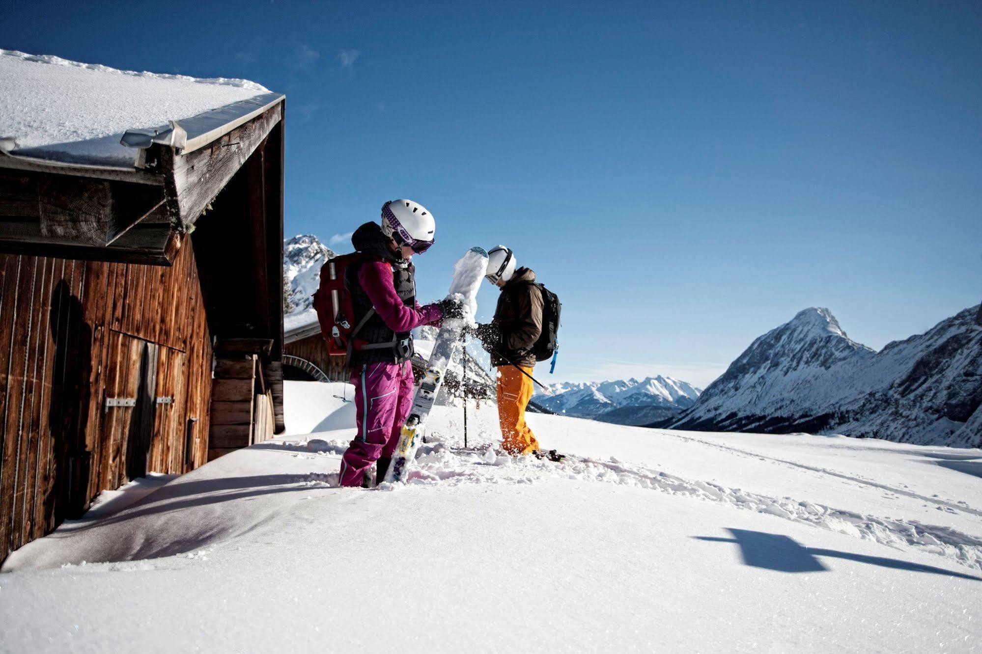 B&B Gaestehaus Alpenblick Lermoos Exterior foto