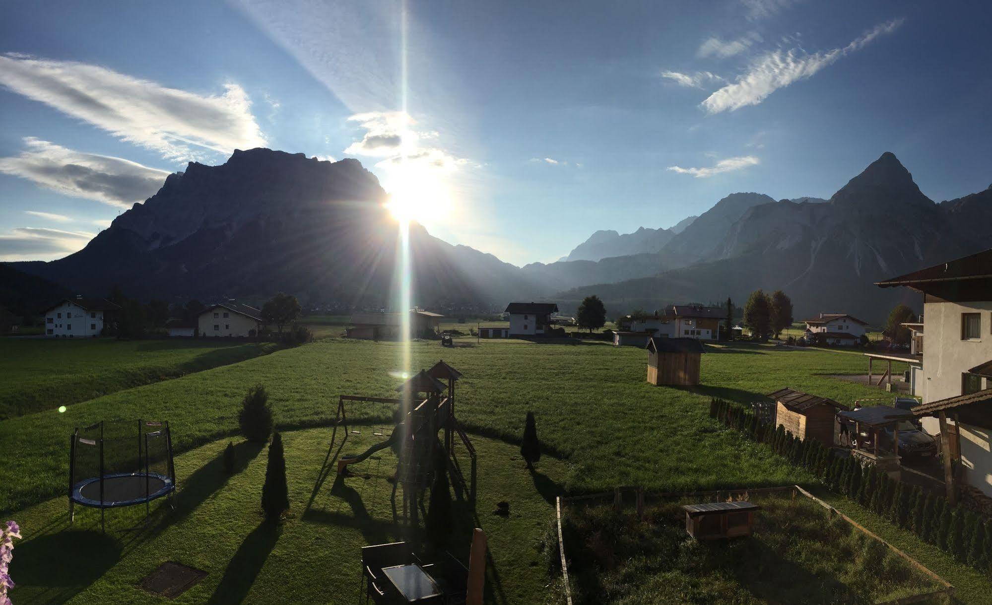 B&B Gaestehaus Alpenblick Lermoos Exterior foto